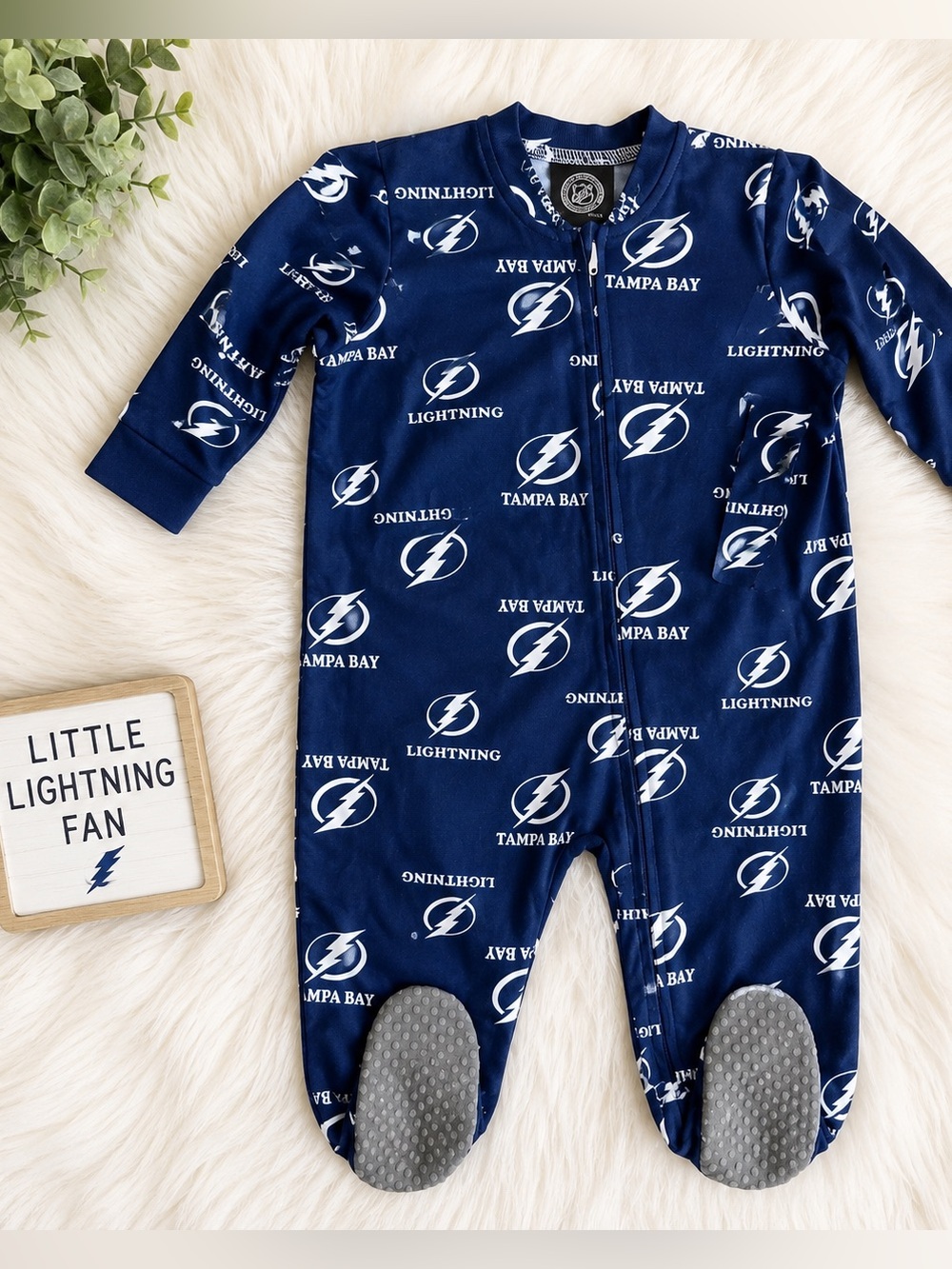 NHL Tampa Bay Lightning Fleece Footed Infant Sleeper Romper Sz. 18 months NEW